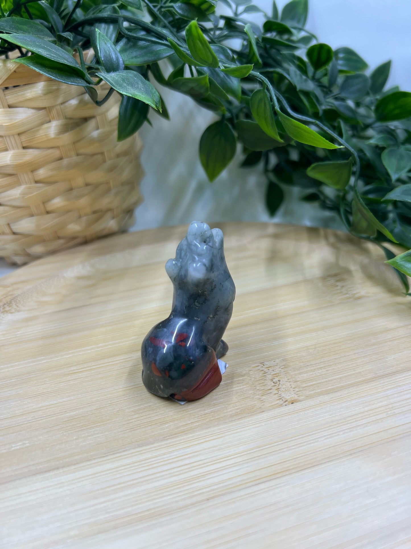 Bloodstone Howling Wolf Carving