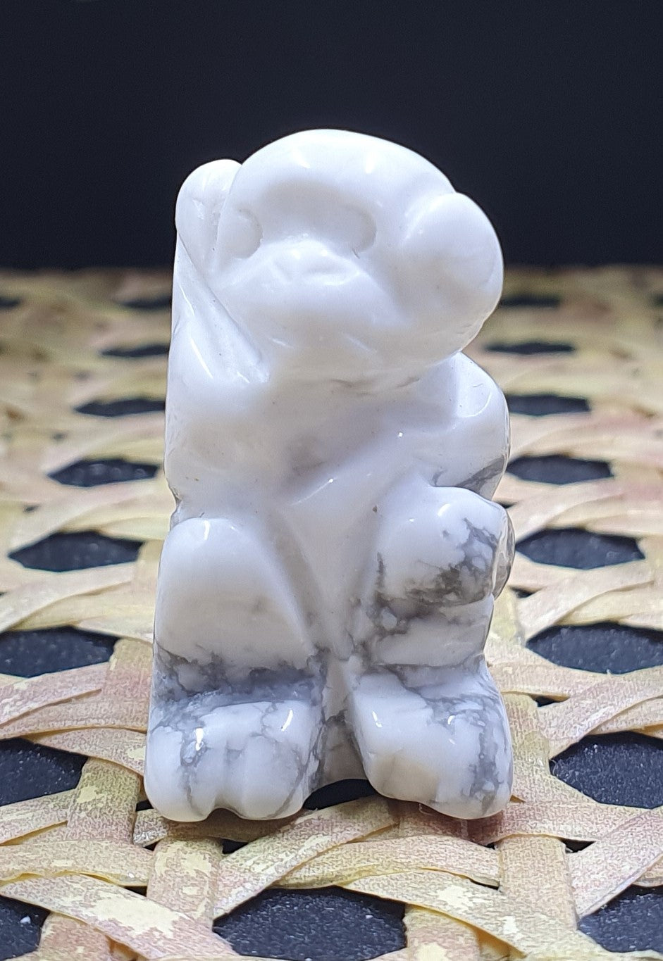 Howlite Mini Monkey Carving #1