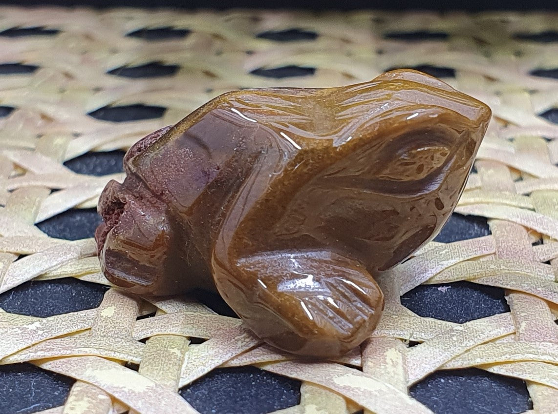 Mini Frog Carving #1