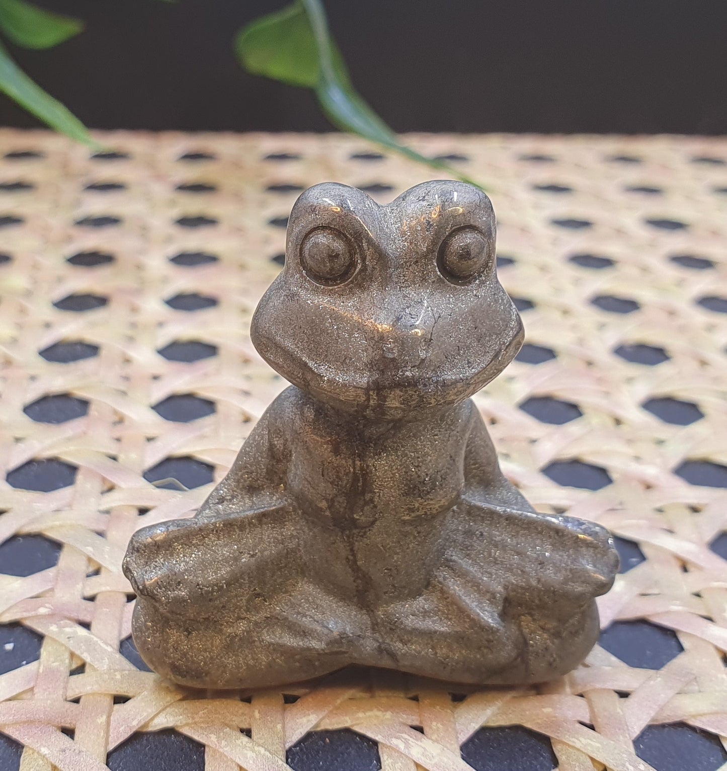 Yoga Posing Frog Carvings